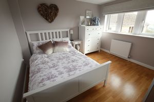 Double bedroom - click for photo gallery